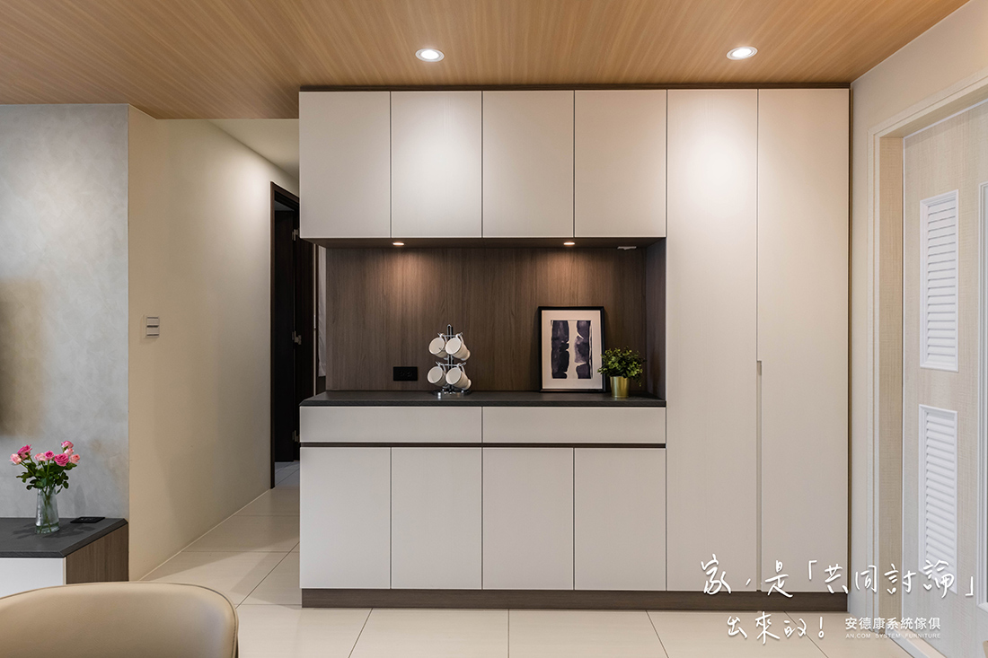 打造溫暖現代風：22坪重焙奶茶色系三房兩廳設計案例